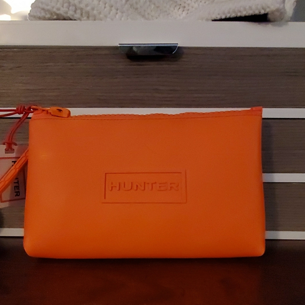 Hunter wristlet
